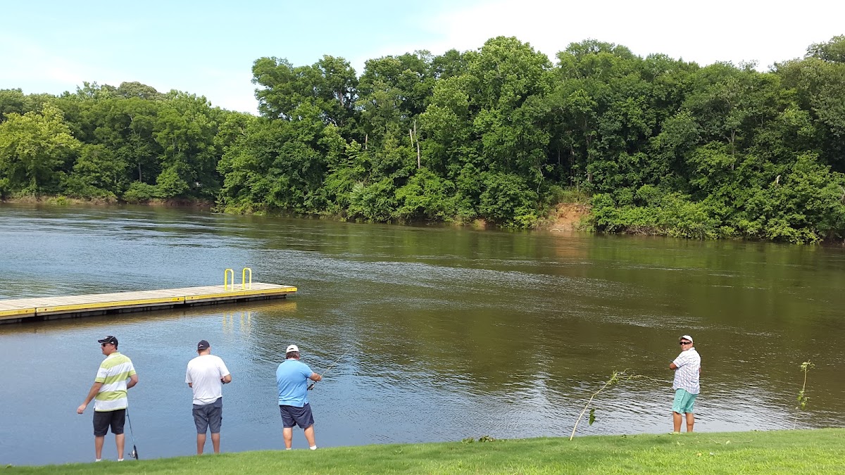 ROANOKE RIVER, North Carolina